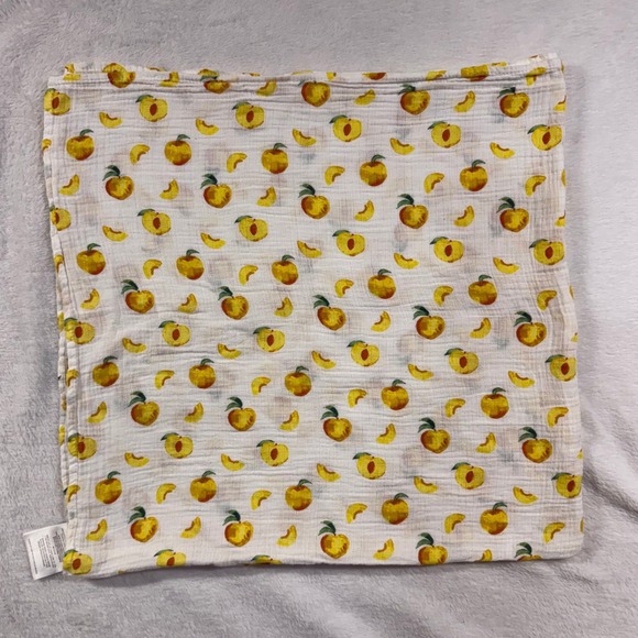 Bebe au Lait Other - Bebe au Lait OS Yellow Peach Fruit 100% Cotton Muslin Swaddle Baby Blanket Cozy